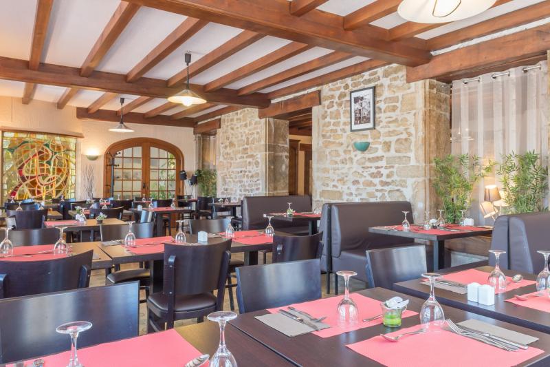 Le Bourgogne, Hôtel Bar Restaurant à Cuiseaux en Saône-et-Loire